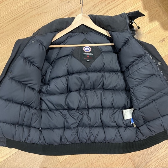 Men’s Canada Goose Bomber Jacket - Picture 2 of 6